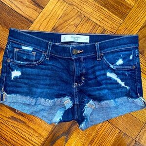 Abercrombie and Fitch shorts size: 4